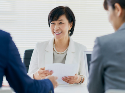 社外CEOとの会議風景